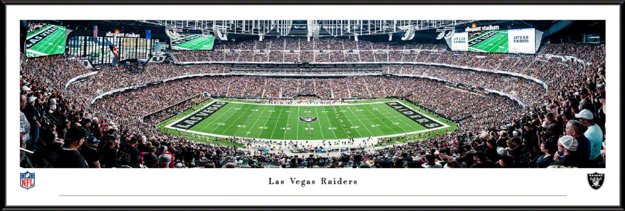 Photograph: Las Vegas Raiders Against Kansas City Chiefs At Allegiant  Stadium - Las Vegas Weekly