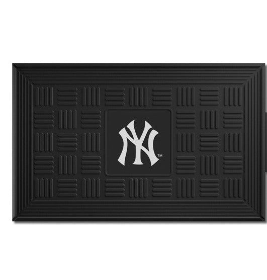 New York Yankees MLB Door Mat: 19.5" x 31", 3-D logo in team colors. Ridges clean shoes, drain water. Durable, weather-resistant vinyl.