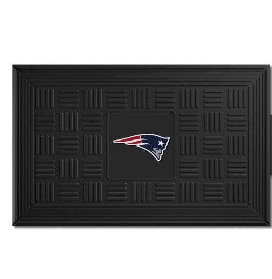 New England Patriots Medallion Door Mat by Fanmats