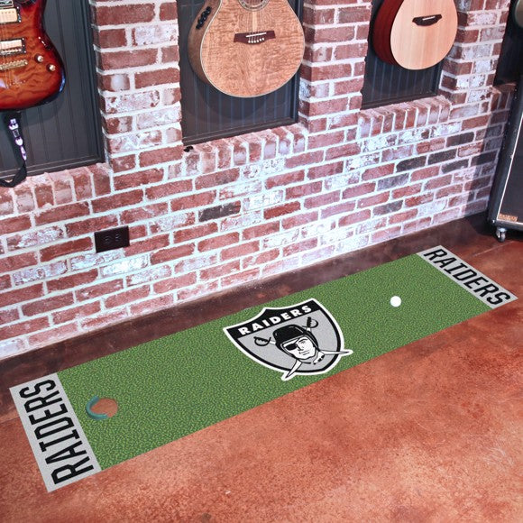 Las Vegas Raiders Retro Green Putting Mat by Fanmats