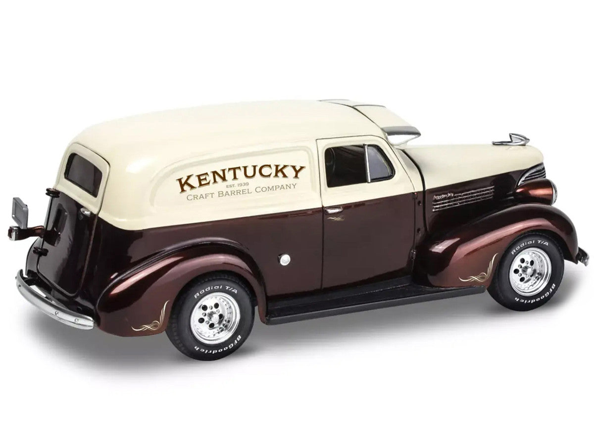 1939 Chevrolet Sedan Delivery with Barrel Accessories 1/24 Scale Skill Level 4 Model Kit by Revell