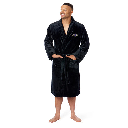 Baltimore Ravens Bathrobe: Silky-soft, embroidered logo, fits L to XL, with tie belt and pockets. Officially licensed NFL.