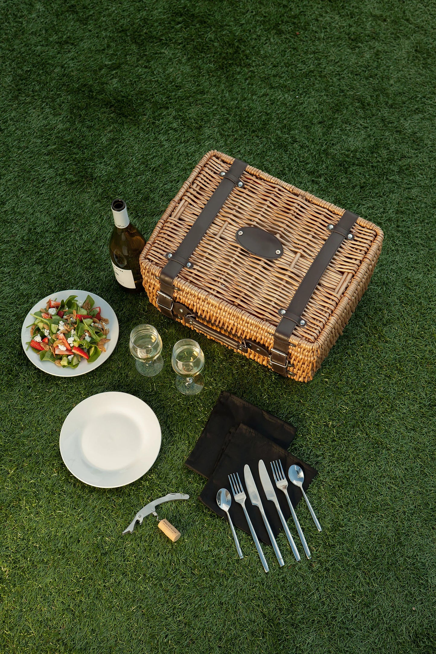 Texas Tech Red Raiders - Champion Picnic Basket by Picnic Time