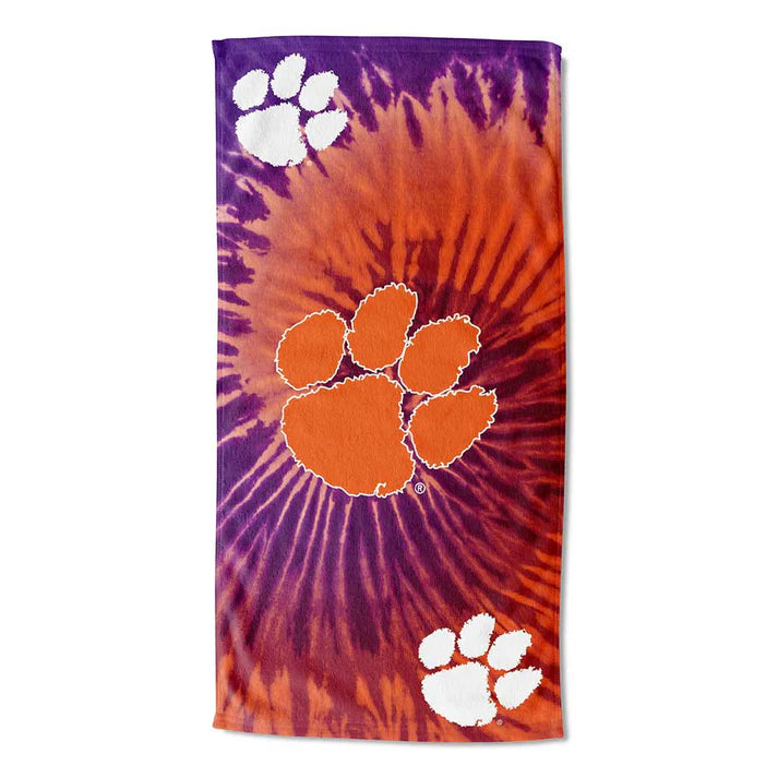 Bright tie-dye Baylor Bears beach towel, 30x60 inches, with team logo. Soft cotton-poly, perfect for sunny days by the water.