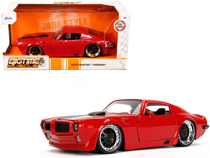 Jada 1972 Pontiac Firebird 1/24 diecast car in red with black hood stripe, real tires, opening doors and hood.