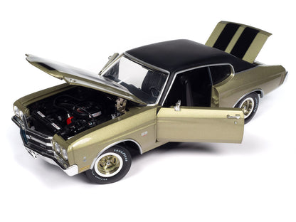 1970 Chevrolet Chevelle SS Tricentennial Gold with Black Stripes & Vinyl Top "Muscle Car & Corvette Nationals" (MCACN) 1/18 Diecast Car by Auto World