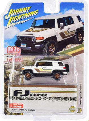 2007 Toyota FJ Cruiser White with Stripes and Roofrack Limited Edition to 4800 pieces Worldwide 1/64 Diecast Model Car by Johnny Lightning