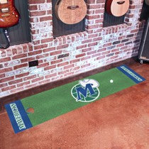 Dallas Mavericks Retro Green Putting Mat by Fanmats