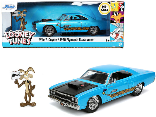 1970 Plymouth 440-6BBL RoadRunner Light Blue Metallic w/ Black Hood and Wile E. Coyote Diecast Figurine "Looney Tunes" 1/24 Diecast Model Car by Jada
